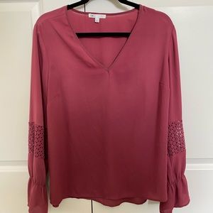 DR2 blouse with embellished sleeve
